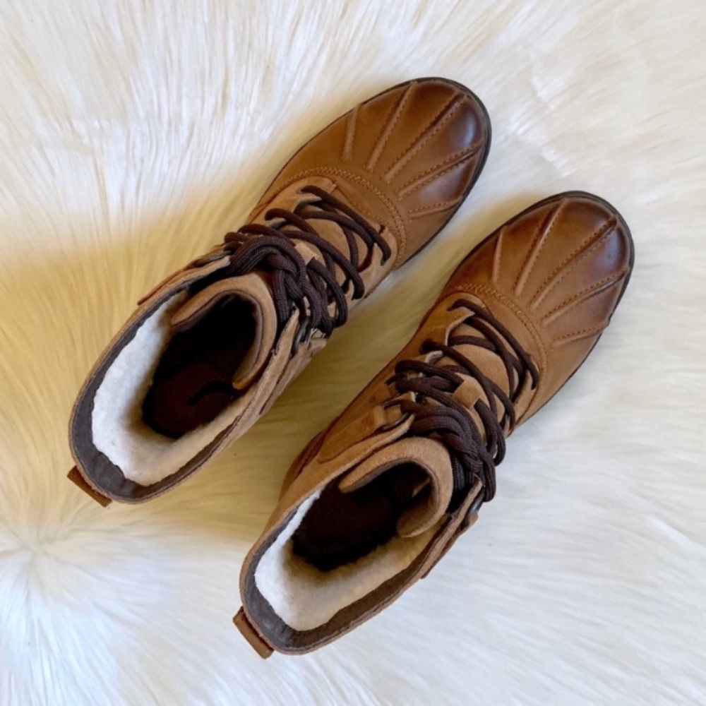 UGG Chestnut Azaria Waterproof Duck Boots - Picture 4 of 8